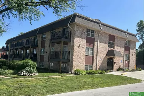 1367 S 76 Ave, Omaha, NE 68124