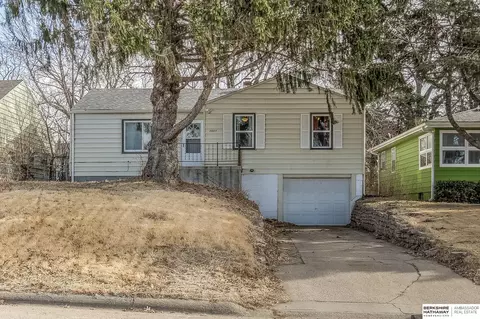 2007 N 71 St, Omaha, NE 68104