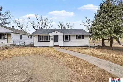 5602 Oak St, Omaha, NE 68106