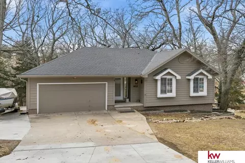 8822 Greenwood Rd, Plattsmouth, NE 68048
