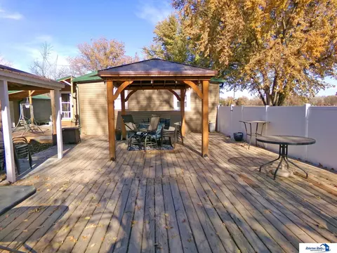 423 Grove St, Beatrice, NE 68310 photo 38