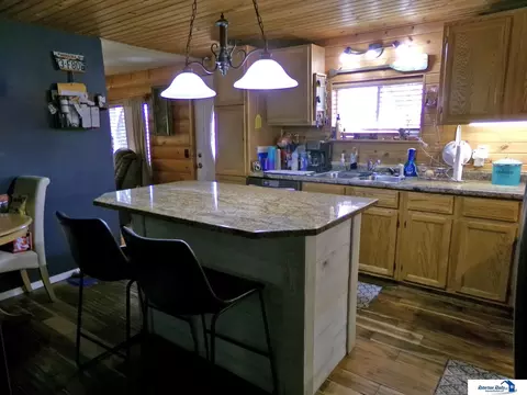 423 Grove St, Beatrice, NE 68310 photo 9