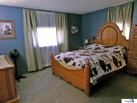 423 Grove St, Beatrice, NE 68310 photo 17