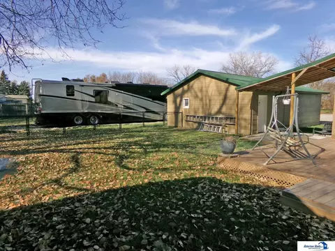 423 Grove St, Beatrice, NE 68310 photo 40