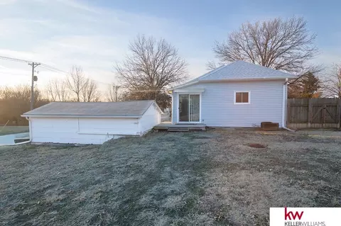 Exterior - 546 E 12th St, Superior, NE 68978 photo 4 of 5