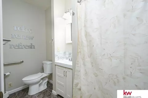 Bath - 546 E 12th St, Superior, NE 68978 photo 1 of 3