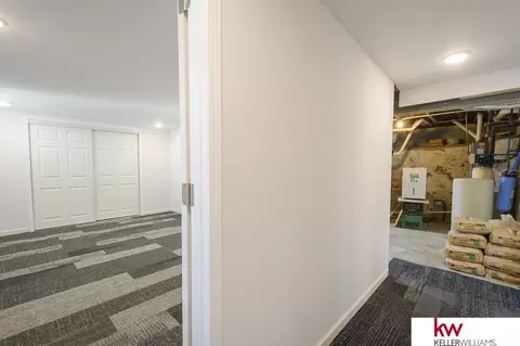 Entry Way - 546 E 12th St, Superior, NE 68978 photo 2 of 2