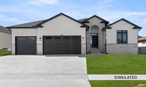 605 N 108 St, Lincoln, NE 68527
