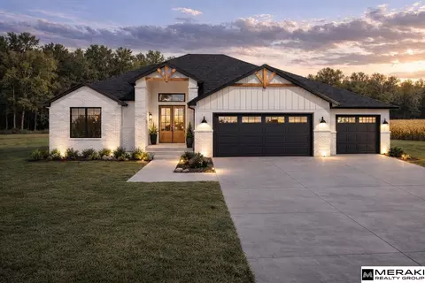 21871 B St, Elkhorn, NE 68022