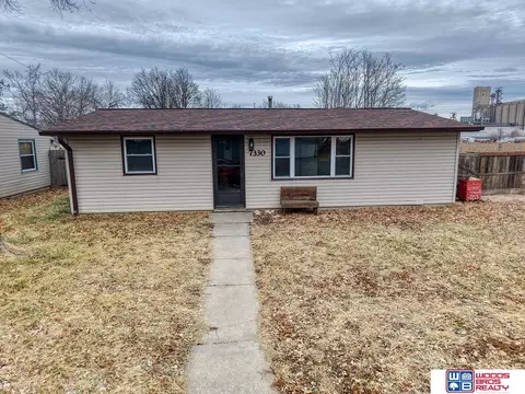 7330 Cuming St, Lincoln, NE 68507