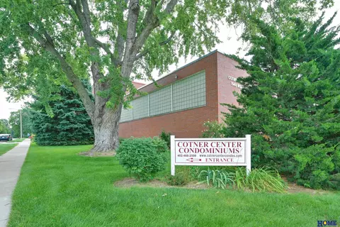 1540 N Cotner Blvd #B403, Lincoln, NE 68505