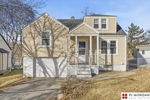 4912 William St, Omaha, NE 68106