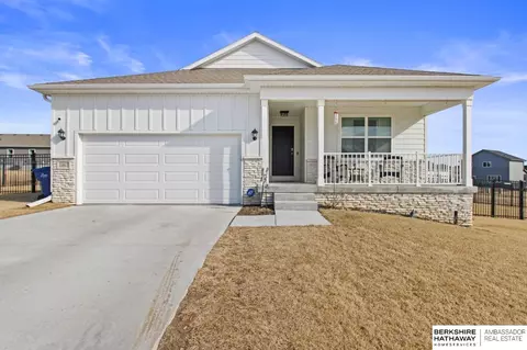 11617 S 191 Ave, Gretna, NE 68028