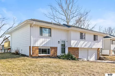 6521 S 139th Avenue Cir, Omaha, NE 68137