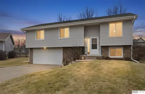 11593 S 205th St, Gretna, NE 68028