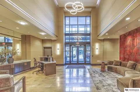 3201 Dodge Ct #5313, Omaha, NE 68131