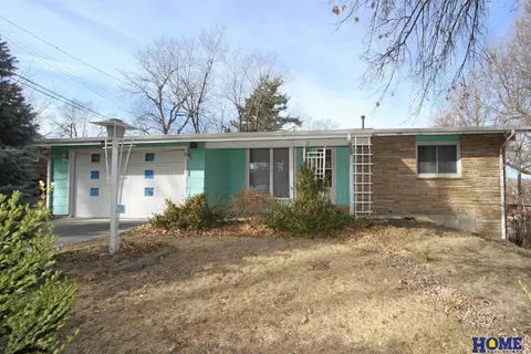 1141 Colony Ln, Lincoln, NE 68505