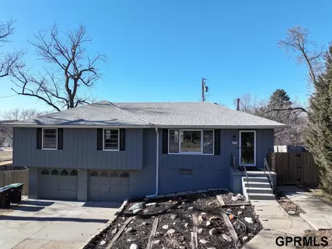4312 N 85 Avenue Cir, Omaha, NE 68134