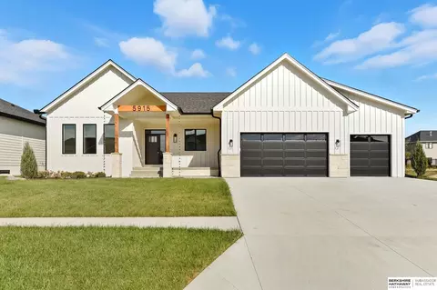 5915 N 169 St, Omaha, NE 68116