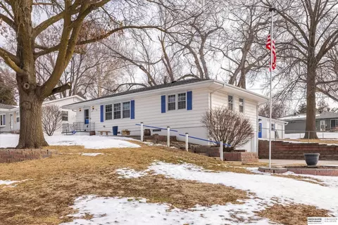 3707 N 86th St, Omaha, NE 68134