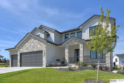 3509 S 219th Ave, Elkhorn, NE 68022