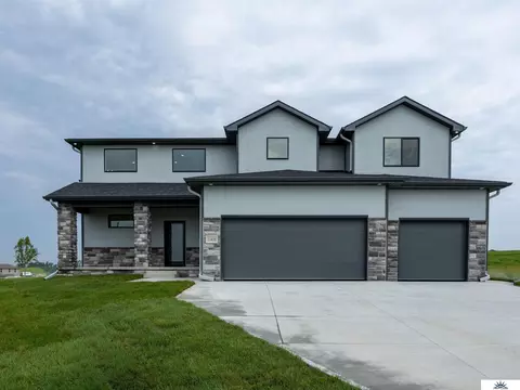 11410 S 180th Avenue Cir, Gretna, NE 68028
