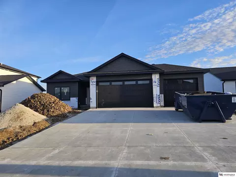 863 W El Alameda St, Lincoln, NE 68523
