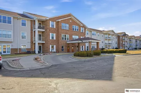 2425 Folkways Blvd #236, Lincoln, NE 68521