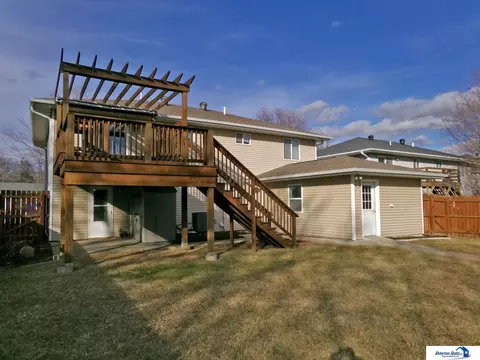 Exterior - 1409 Bell St, Beatrice, NE 68310 photo 6 of 9