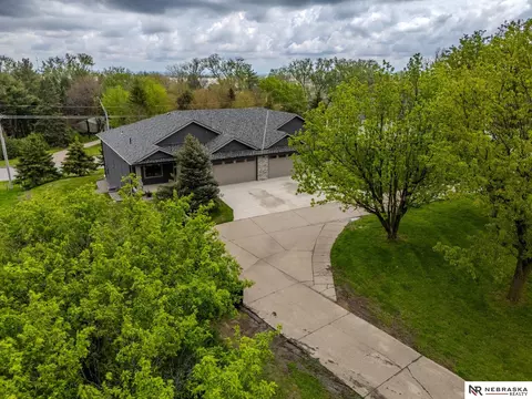 1308 Maple Dr, Blair, NE 68008