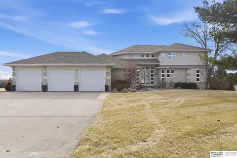 1119 Ponderosa Dr, Fremont, NE 68025
