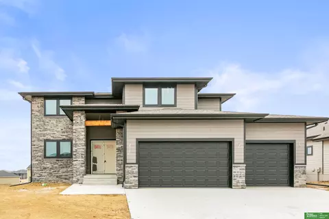 11663 S 123rd St, Papillion, NE 68046