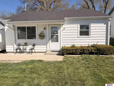 1032 E 12 St, Fremont, NE 68025