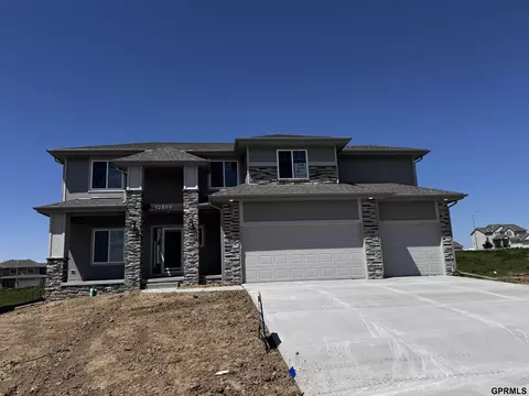 12606 Schirra St, Papillion, NE 68138