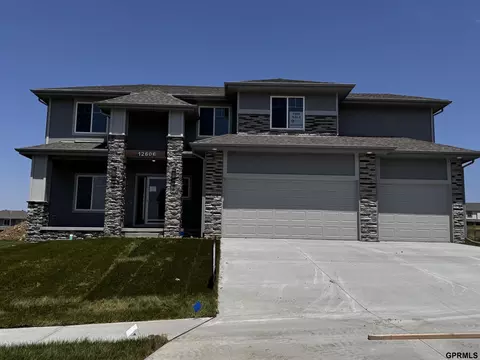 12606 Schirra St, Papillion, NE 68138