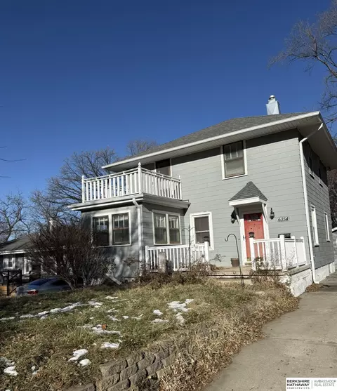 6354 Parker St, Omaha, NE 68104