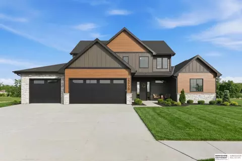 23720 Mary Jo Ln, Waterloo, NE 68069