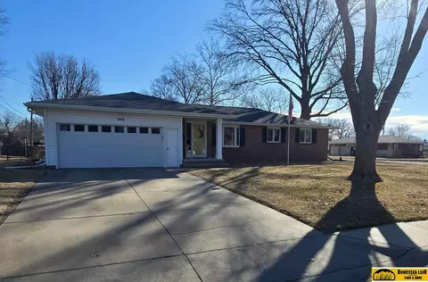 800 N 18th St, Beatrice, NE 68310