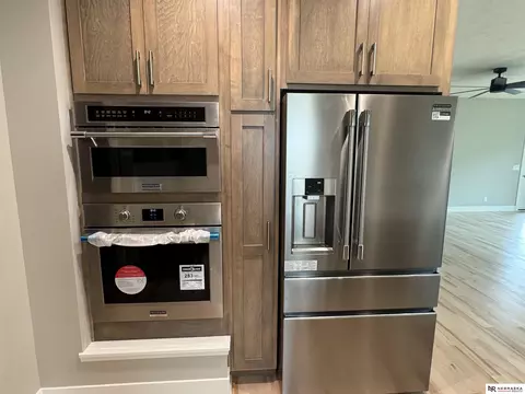 8825 Ranch Gate Rd, Lincoln, NE 68510
