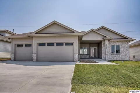 3507 S 219 St, Elkhorn, NE 68022