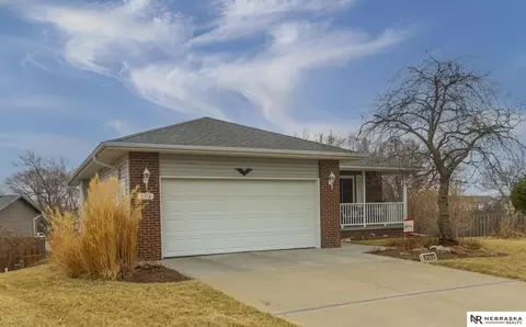 3512 Hartley Cir, Lincoln, NE 68521