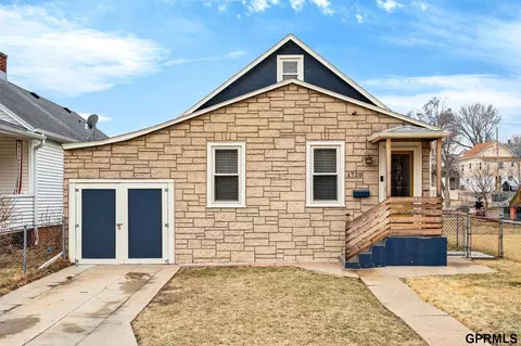 1720 S 6th St, Omaha, NE 68108