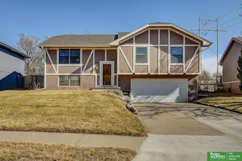 2405 N 112 St, Omaha, NE 68164