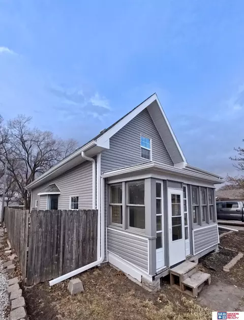 140 S Polk St, Osceola, NE 68651