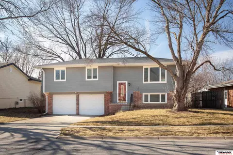 5111 S 30th St, Lincoln, NE 68516