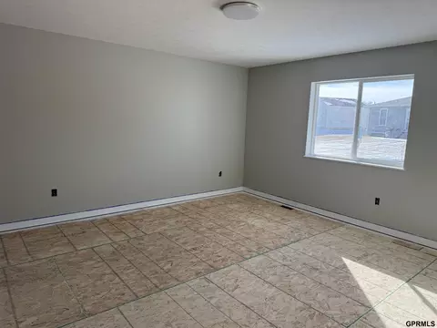 829 Sunridge Dr, Beatrice, NE 68310 photo 5