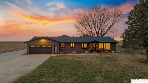 1140 County Road 42, Tekamah, NE 68061