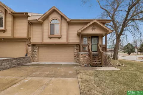 1811 Brenda Dr, Bellevue, NE 68005