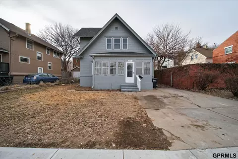 344 N 35th Ave, Omaha, NE 68131