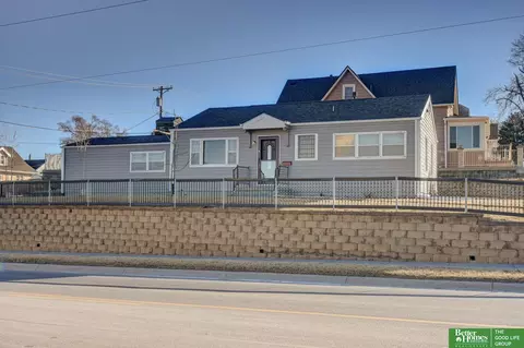 4144 S St, Omaha, NE 68107